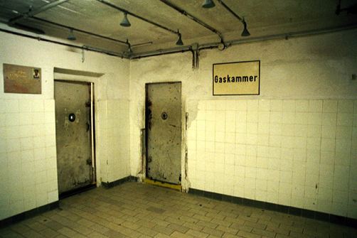 camara-de-gas-nazi.jpg camara-de-gas-nazi.jpg