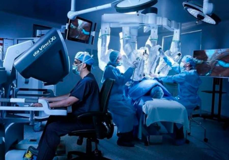 cirugia_con_robot_da_vinci.jpg cirugia_con_robot_da_vinci.jpg