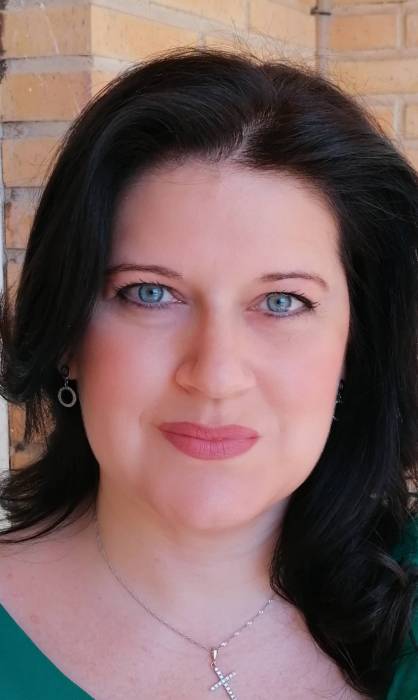 img_encarna_esteban.jpg img_encarna_esteban.jpg