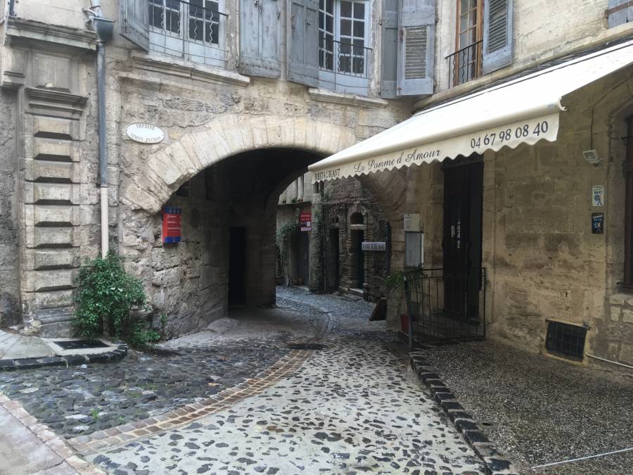 pezenas.jpg pezenas.jpg